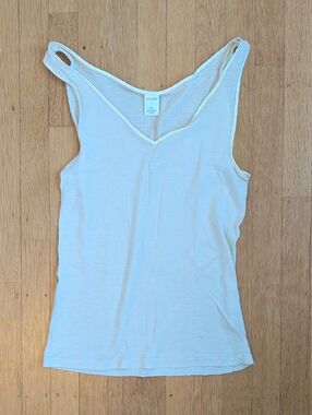 Hanro Cream V-Neck Lightweight Ribbed Tank